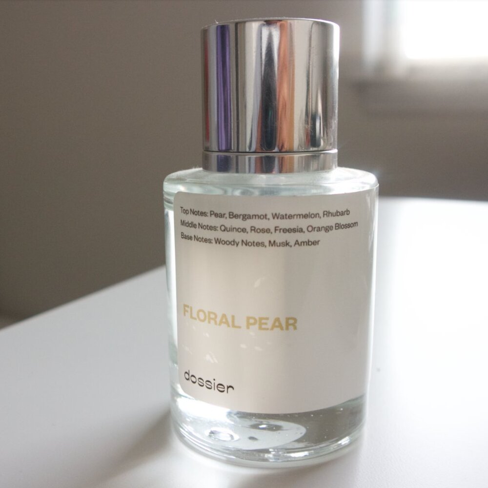 Dossier's floral pear